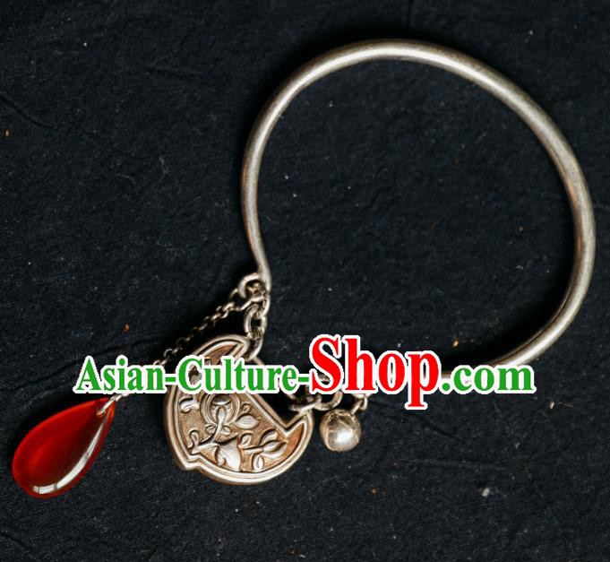 China Traditional Silver Carving Peach Bracelet Accessories Classical Bangle Tassel Wristlet Jewelry