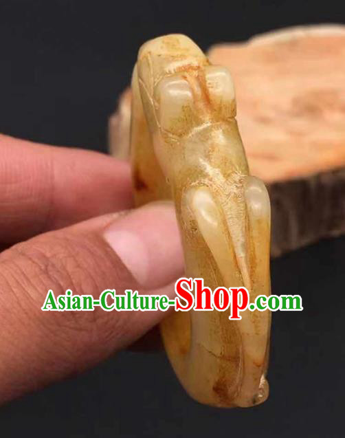China Traditional Jade Pendant Handmade Carving Dragon Hand Piece