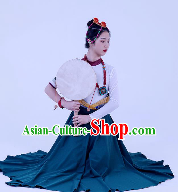 China Traditional Zang Nationality Folk Dance Clothing Tibetan Ethnic Women Dance Robe Outfits