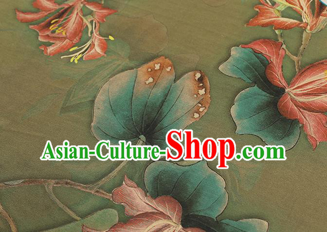 Chinese Traditional Green Silk Drapery Cheongsam Gambiered Guangdong Gauze Fabric Classical Flowers Pattern Brocade