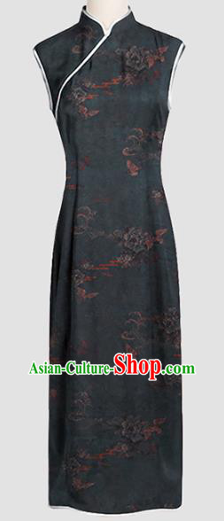 Chinese Classical Qipao Dress Atrovirens Gambiered Guangdong Gauze Cloth Traditional Jacquard Silk Fabric