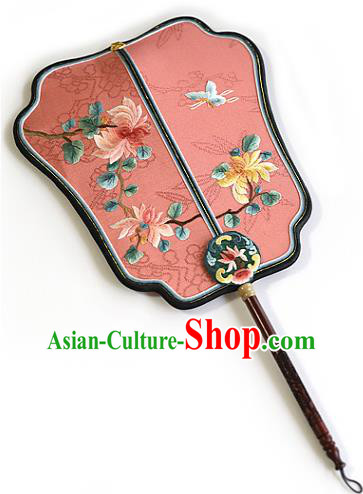 China Traditional Hanfu Pink Silk Fan Wedding Embroidered Chrysanthemum Palace Fan Handmade Fans