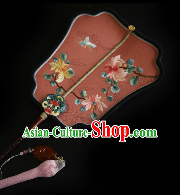 China Traditional Hanfu Pink Silk Fan Wedding Embroidered Chrysanthemum Palace Fan Handmade Fans