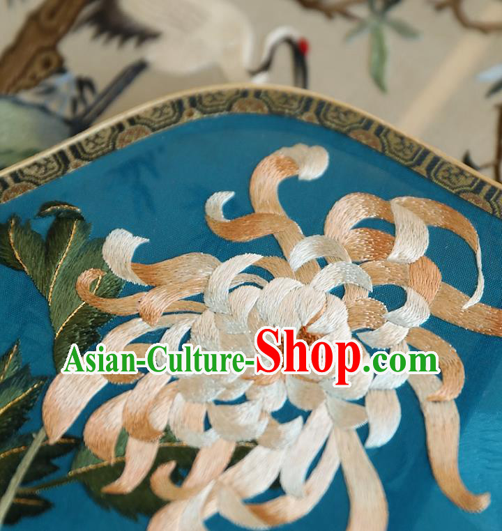 China Wedding Embroidered Chrysanthemum Palace Fan Handmade Fans Traditional Hanfu Blue Silk Fan