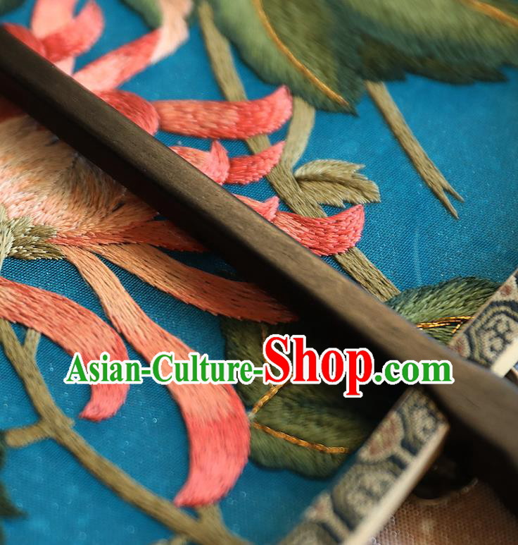 China Wedding Embroidered Chrysanthemum Palace Fan Handmade Fans Traditional Hanfu Blue Silk Fan
