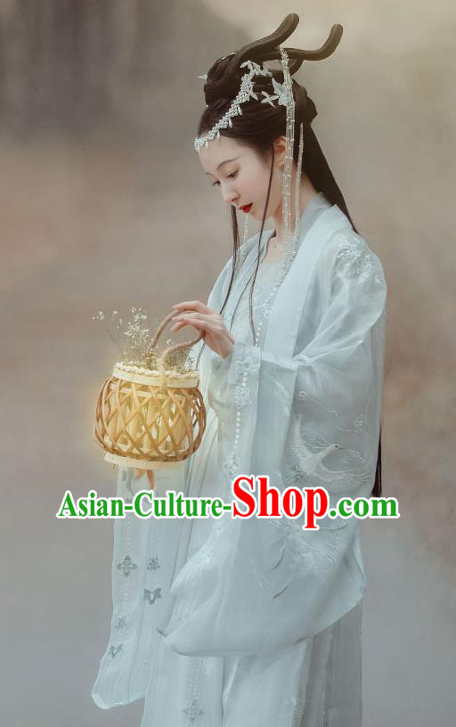 Ancient China Legend Goddess Embroidered Costumes Traditional Jin Dynasty Palace Princess Hanfu Dress Clothing
