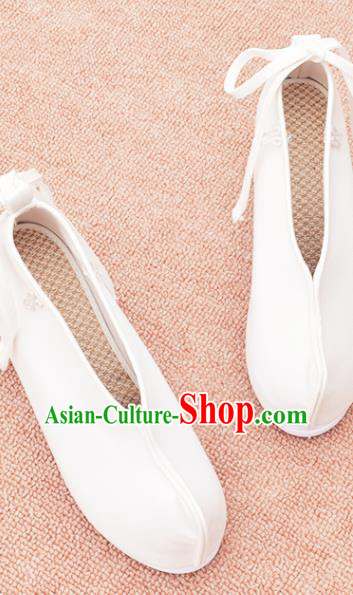 China Traditional Hanfu Shoes National Female Shoes Ancient Swordswoman White Cloth Shoes