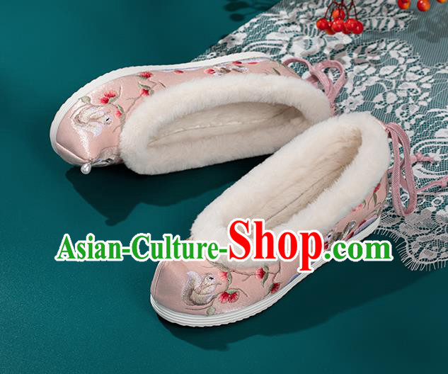 China Embroidered Squirrel Shoes Pink Cloth Shoes National Winter Shoes Traditional Hanfu Princess Shoes