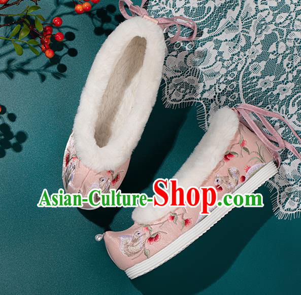 China Embroidered Squirrel Shoes Pink Cloth Shoes National Winter Shoes Traditional Hanfu Princess Shoes