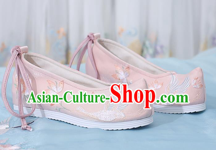 China Traditional Hanfu Shoes Ming Dynasty Young Lady Embroidered Shoes National Pink Cloth Shoes