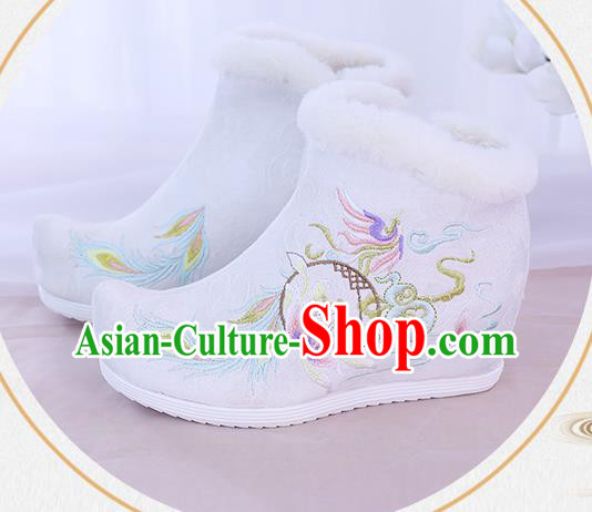 China Embroidered White Boots National Winter Shoes Traditional Handmade Shoes