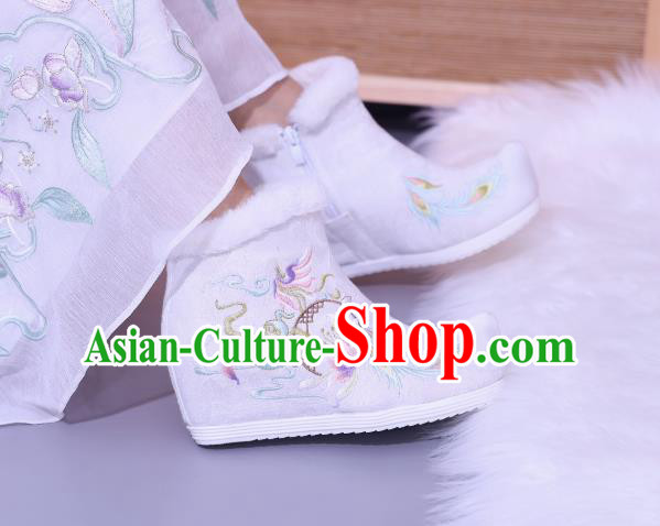China Embroidered White Boots National Winter Shoes Traditional Handmade Shoes