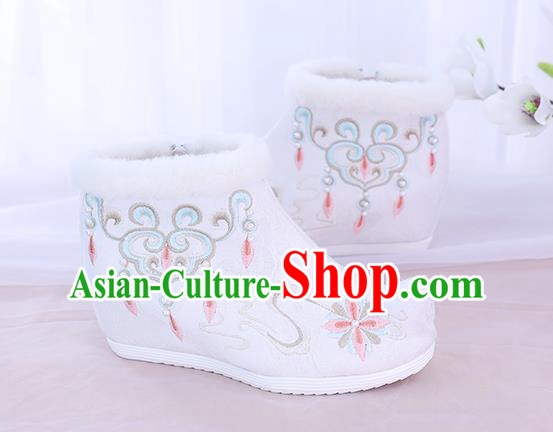 China National Winter Ankle Boots Traditional New Year Shoes Embroidered White Boots