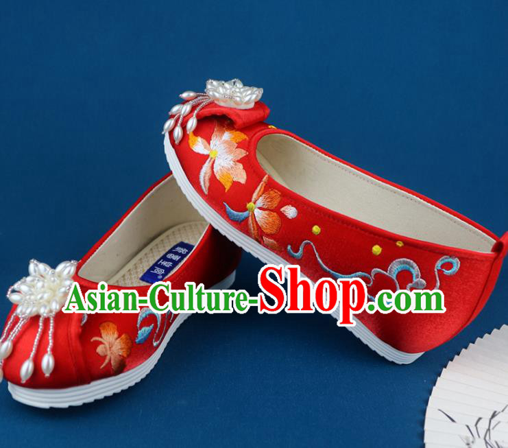 China Embroidered Shoes Traditional Wedding Red Cloth Shoes Pearls Tassel Shoes