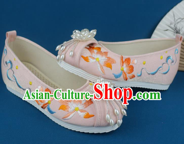 China Traditional Wedding Pink Cloth Shoes Pearls Tassel Shoes Embroidered Shoes