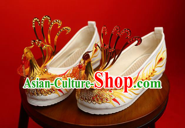 China Handmade Bride White Satin Shoes Golden Phoenix Shoes Traditional Wedding Shoes