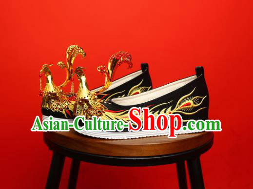 China Traditional Wedding Embroidered Shoes Handmade Bride Black Satin Shoes Golden Phoenix Shoes
