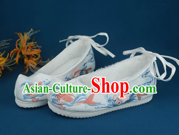 China National Winter Shoes Embroidered White Cloth Shoes Handmade Traditional Shoes