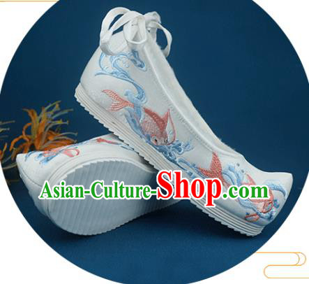 China National Winter Shoes Embroidered White Cloth Shoes Handmade Traditional Shoes