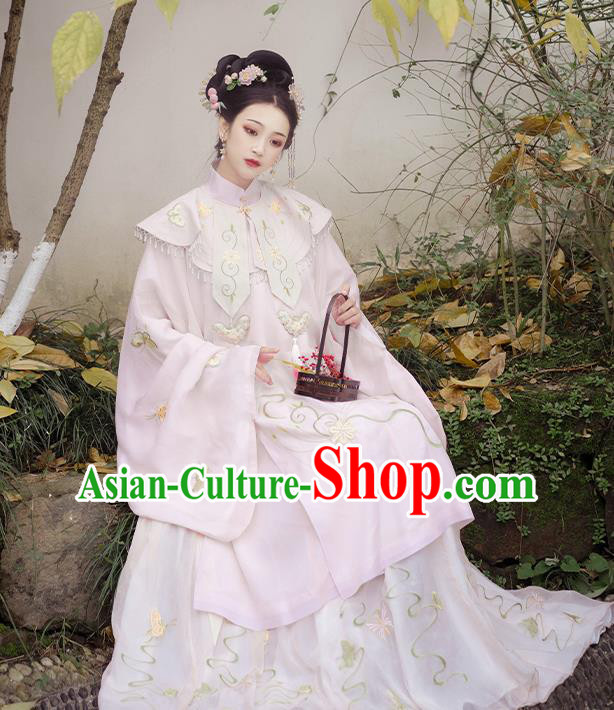 China Ancient Ming Dynasty Patrician Female Costumes Traditional Hanfu Apparels Court Embroidered Clothing