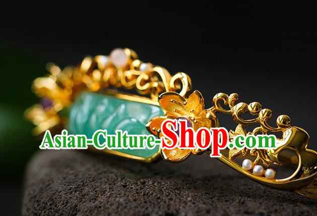 Chinese Ancient Empress Jade Carving Lotus Hairpin Traditional Ming Dynasty Golden Pearls Hair Stick