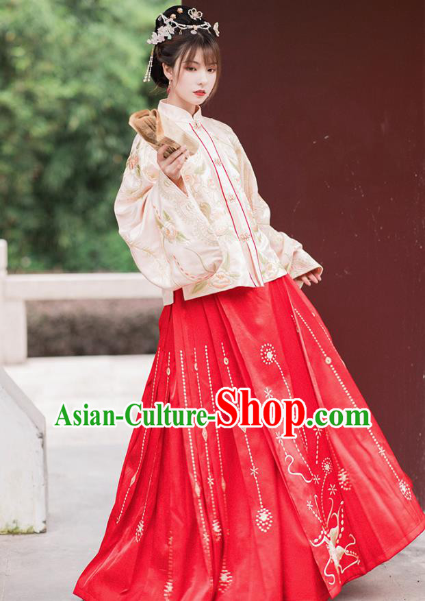 China Ancient Young Beauty Historical Clothing Traditional Ming Dynasty Patrician Lady Hanfu Dress Apparels