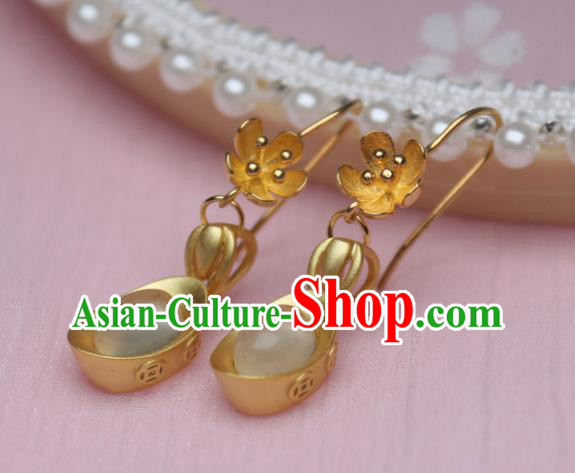 China Traditional Cheongsam Golden Ingot Earrings Ancient Princess White Chalcedony Ear Jewelry