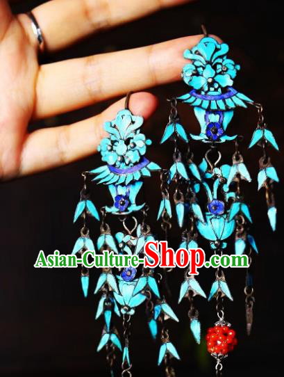 China Classical Coral Beads Ear Jewelry Traditional Cheongsam Blueing Tassel Earrings