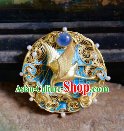 China Handmade Golden Crane Brooch Accessories Traditional Ancient Qing Dynasty Filigree Jewelry