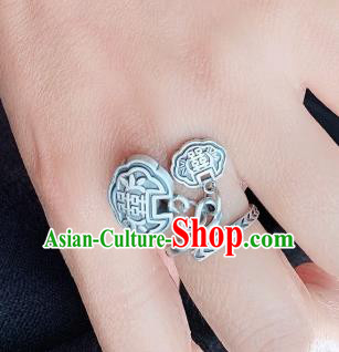 Chinese Handmade Ethnic Silver Carving Lock Ring National Wedding Circlet Jewelry