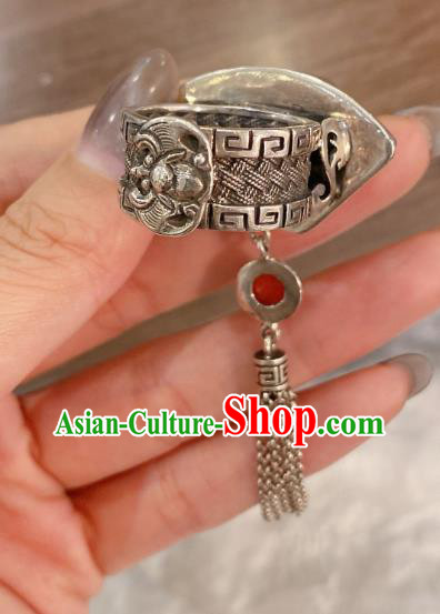 Chinese Handmade National Jadeite Circlet Wedding Jewelry Silver Tassel Finger Ring