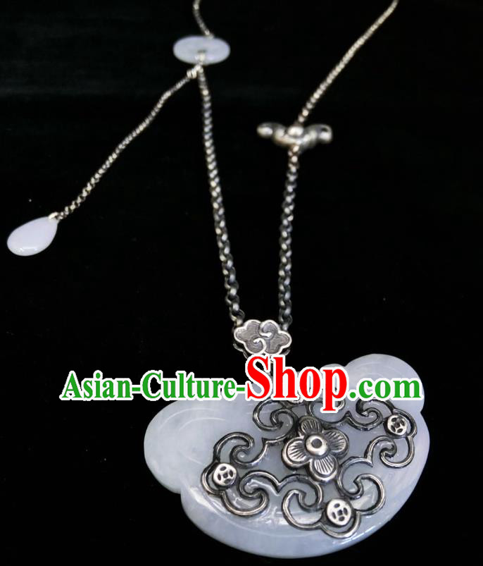Handmade Chinese White Jade Necklace Accessories National Silver Carving Bat Necklet