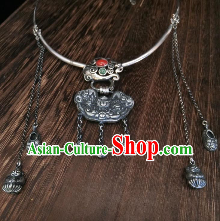 Handmade Chinese Wedding Agate Necklace Accessories National Silver Carving Necklet Pendant