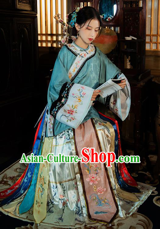 China Ancient Qing Dynasty Rich Beauty Historical Clothing Traditional Embroidered Costumes