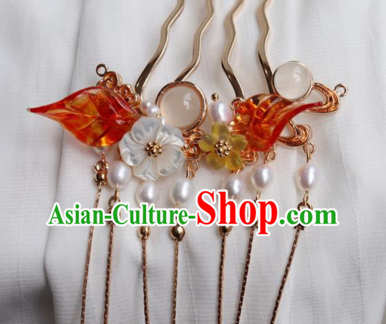 China Ancient Princess Shell Pearls Hairpin Traditional Ming Dynasty Golden Tassel Hair Comb