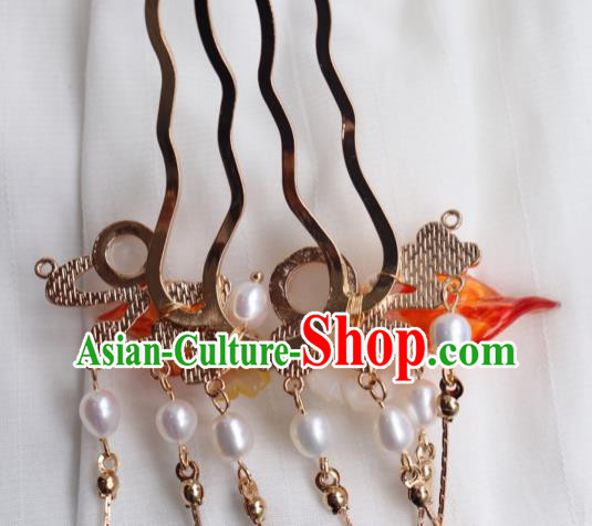 China Ancient Princess Shell Pearls Hairpin Traditional Ming Dynasty Golden Tassel Hair Comb