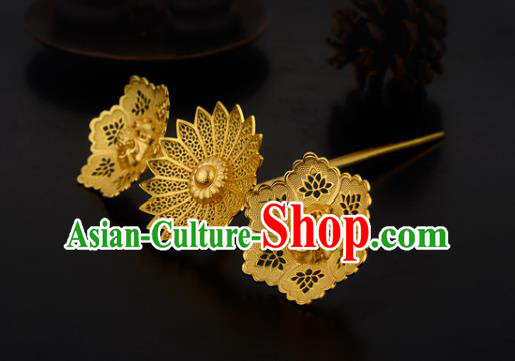 China Ancient Empress Hairpin Handmade Traditional Ming Dynasty Golden Chrysanthemum Hair Stick