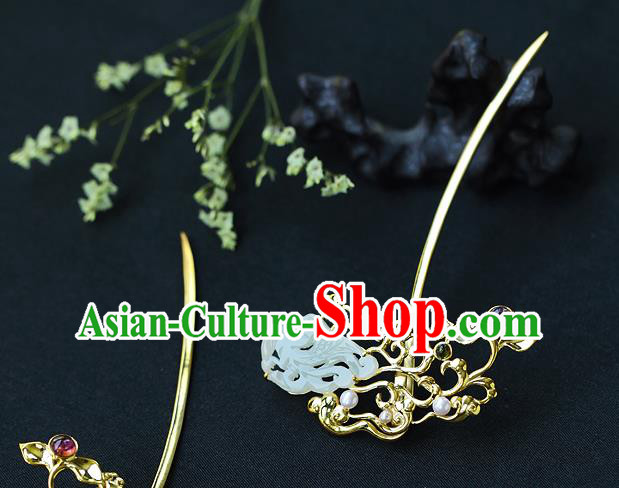 China Ancient Empress Jade Hair Jewelry Traditional Ming Dynasty Queen Golden Hairpin