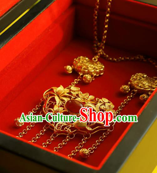 China Traditional Hanfu Agate Necklace Accessories Ancient Princess Golden Lotus Lock Necklet Pendant