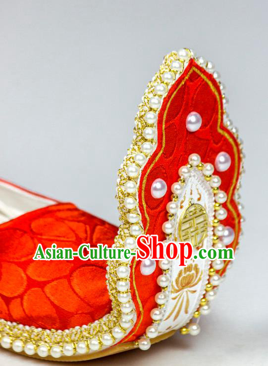 China Hanfu Wedding Shoes Traditional Song Dynasty Princess Pearls Shoes Classical Red Brocade Shoes