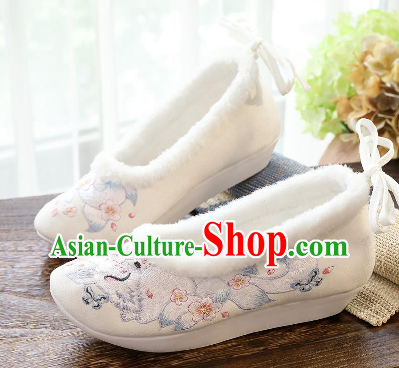 China Classical Embroidered Fox Shoes Traditional Hanfu Shoes Winter Women Brushed Shoes