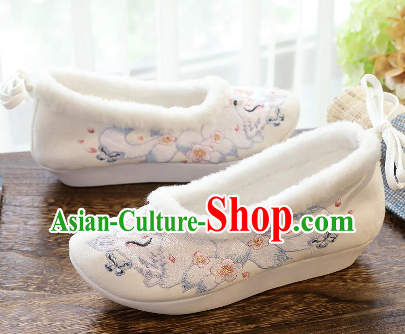China Classical Embroidered Fox Shoes Traditional Hanfu Shoes Winter Women Brushed Shoes
