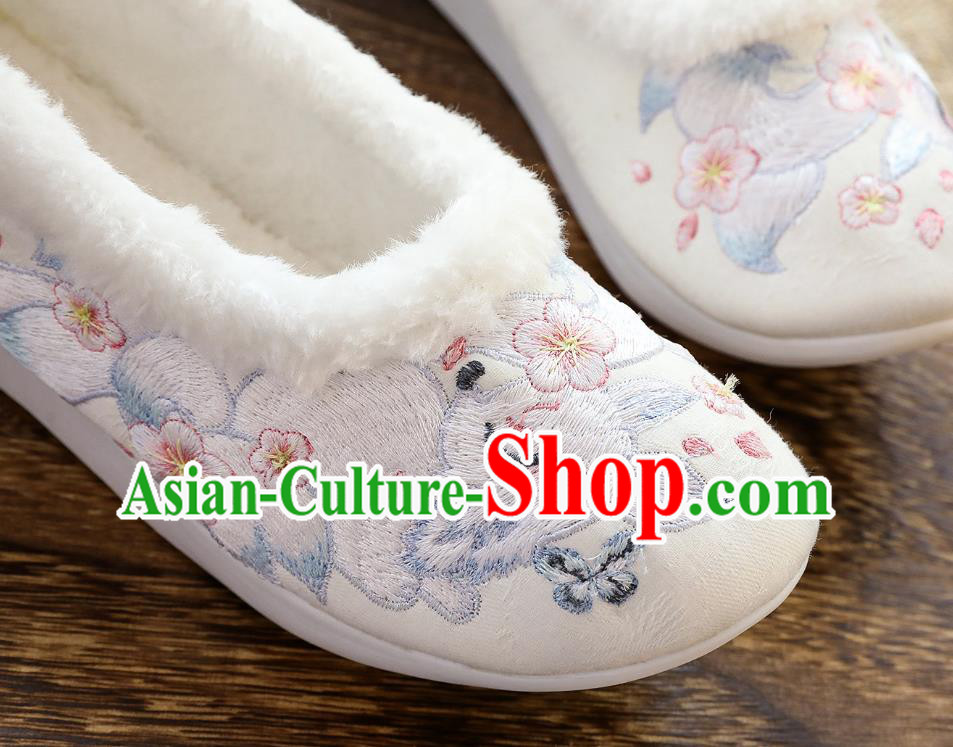 China Classical Embroidered Fox Shoes Traditional Hanfu Shoes Winter Women Brushed Shoes