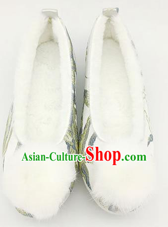China Traditional Satin Shoes Song Dynasty Noble Lady Hanfu Shoes Classical Brocade Shoes