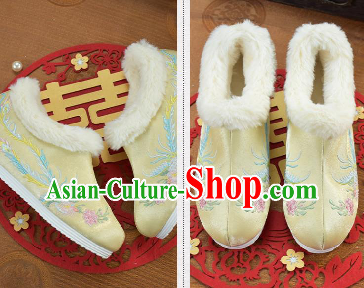 China Embroidered Phoenix Yellow Cloth Shoes Traditional Winter Shoes National Ankle Boots