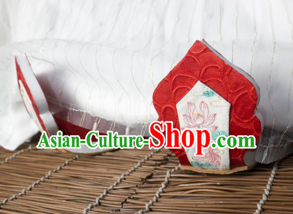 China Handmade Painting Lotus Shoes Classical Red Brocade Shoes Traditional Tang Dynasty Wedding Hanfu Shoes