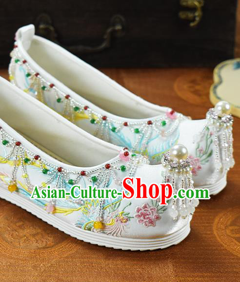 China Women Shoes National Embroidered White Cloth Shoes Traditional Hanfu Shoes Wedding Shoes