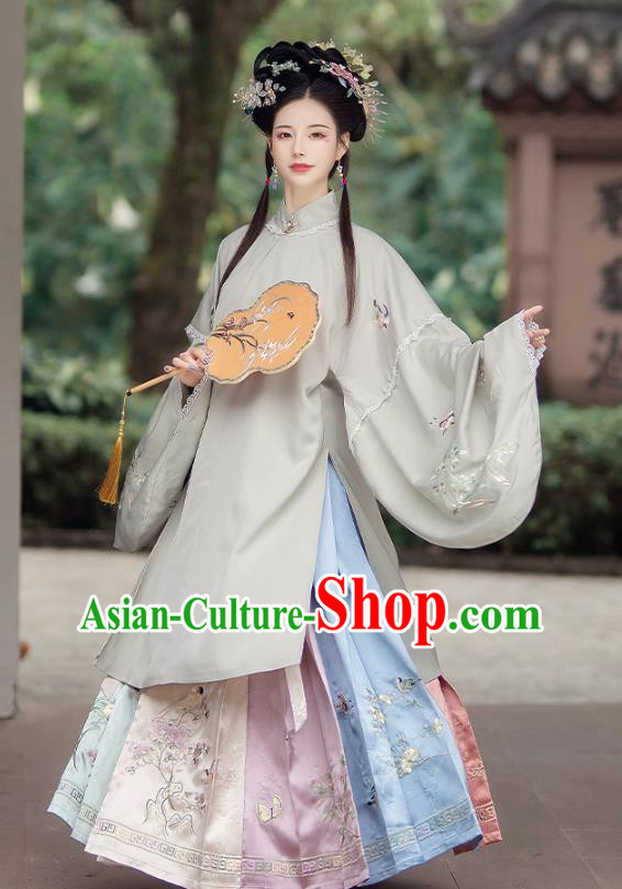 China Ancient Ming Dynasty Court Beauty Historical Clothing Traditional Embroidered Hanfu Garment Costumes
