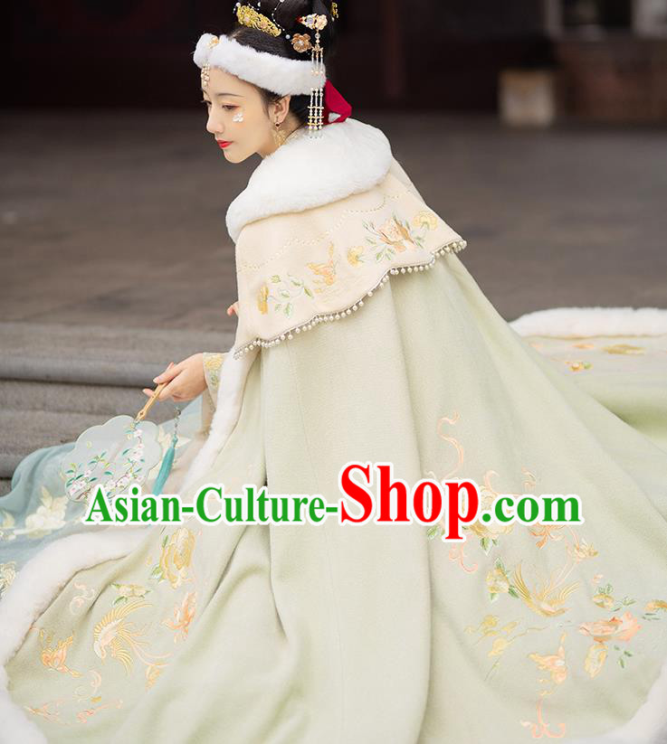 China Ancient Young Mistress Hanfu Clothing Traditional Ming Dynasty Noble Women Embroidered Cloak