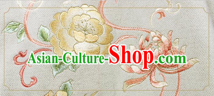 China Ancient Young Mistress Hanfu Clothing Traditional Ming Dynasty Noble Women Embroidered Cloak
